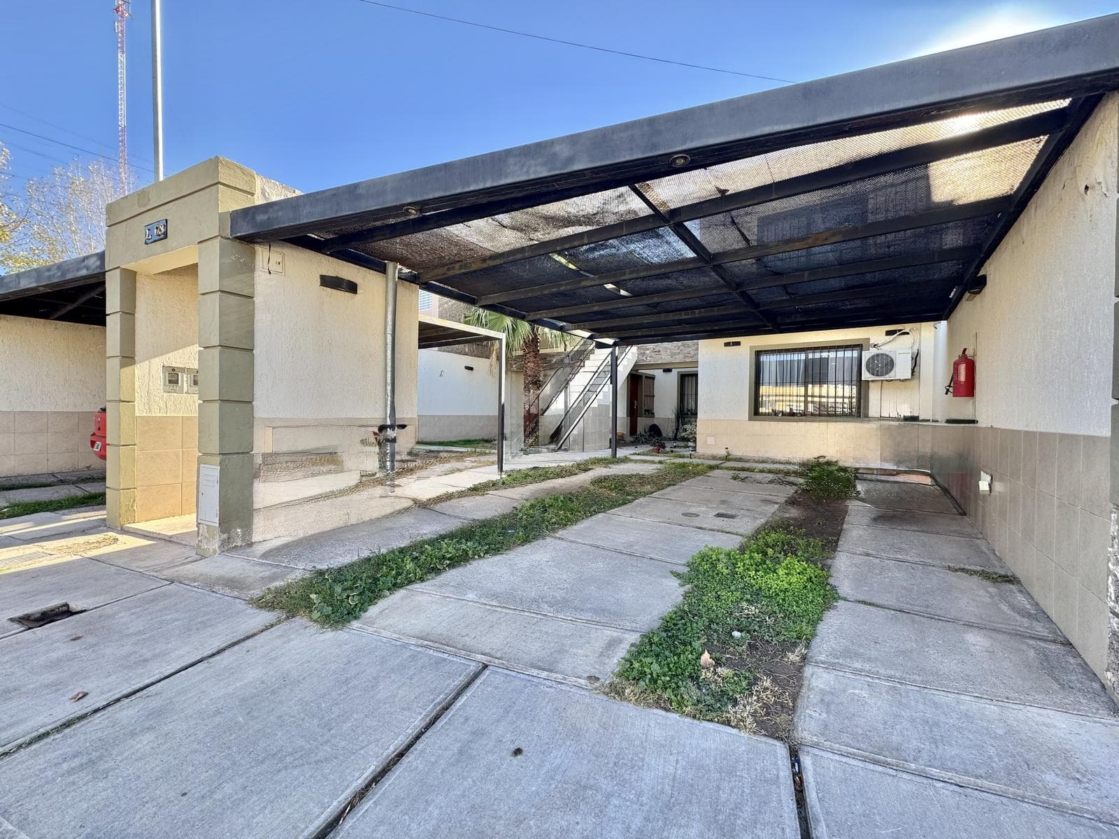 Departamento en venta en barrio privado de Guaymallén, 2 dormitorios, planta baja y cochera