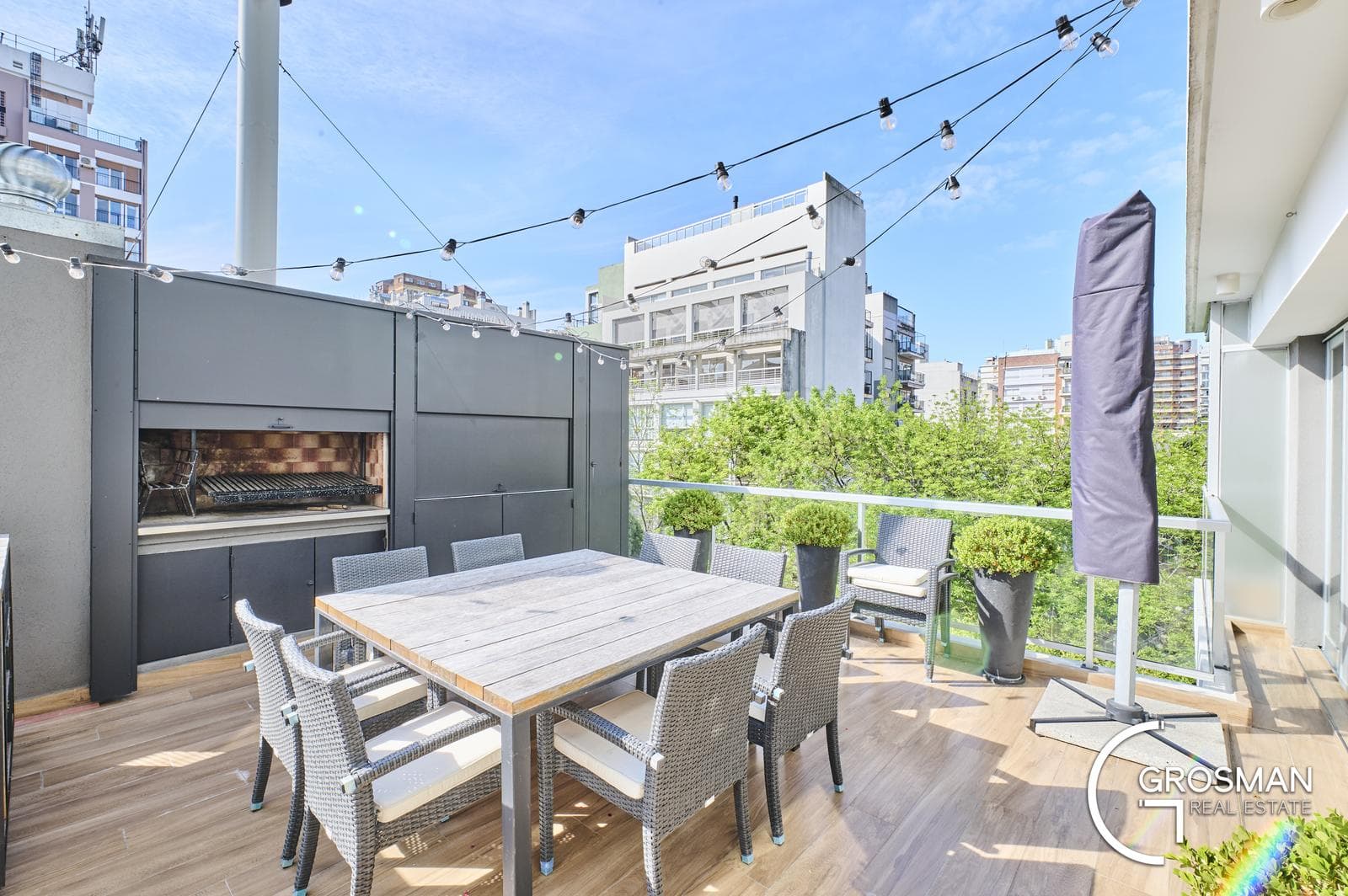 Venta Departamento 3 ambientes con terraza y parrilla propia, 2 cocheras y baulera - Belgrano R