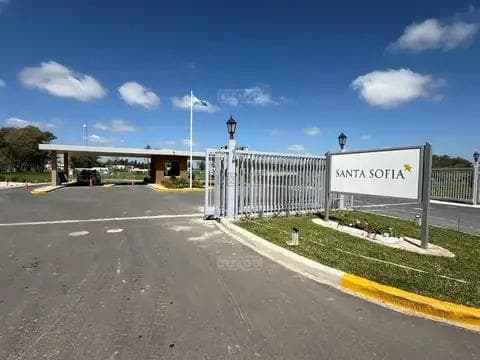 Lote en venta en Barrio Santa Sofía – Pilar del Este