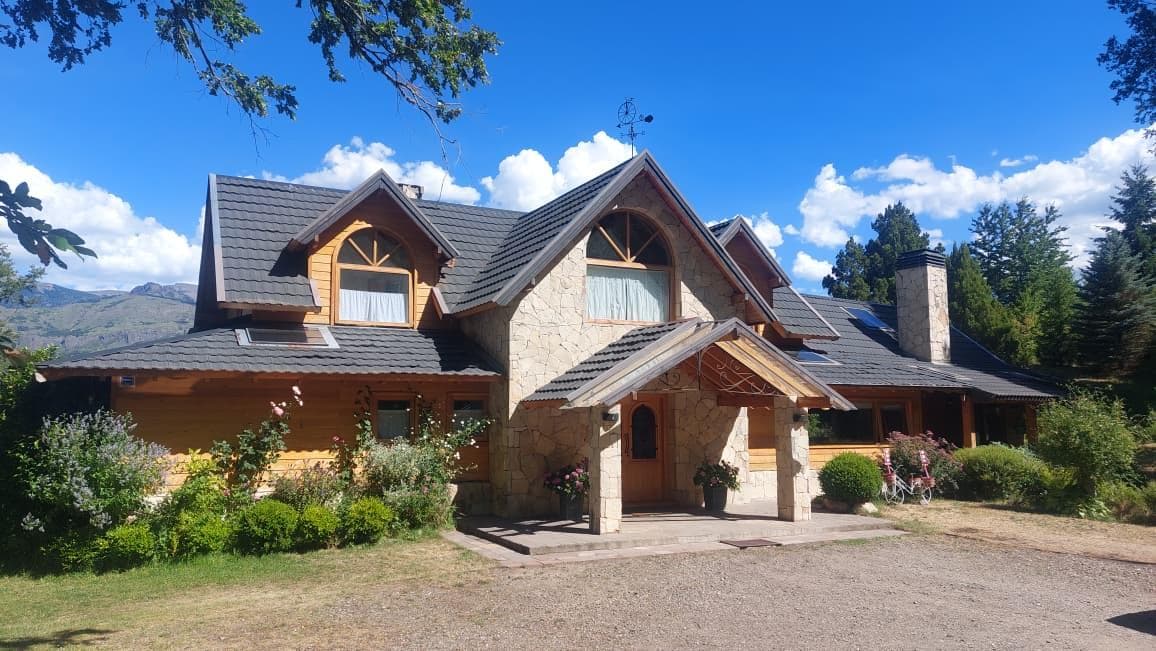 VENTA Casa de 500 m2 Lote de 5574m2 en el exclusivo Barrio San Lorenzo, San Martín de los Andes