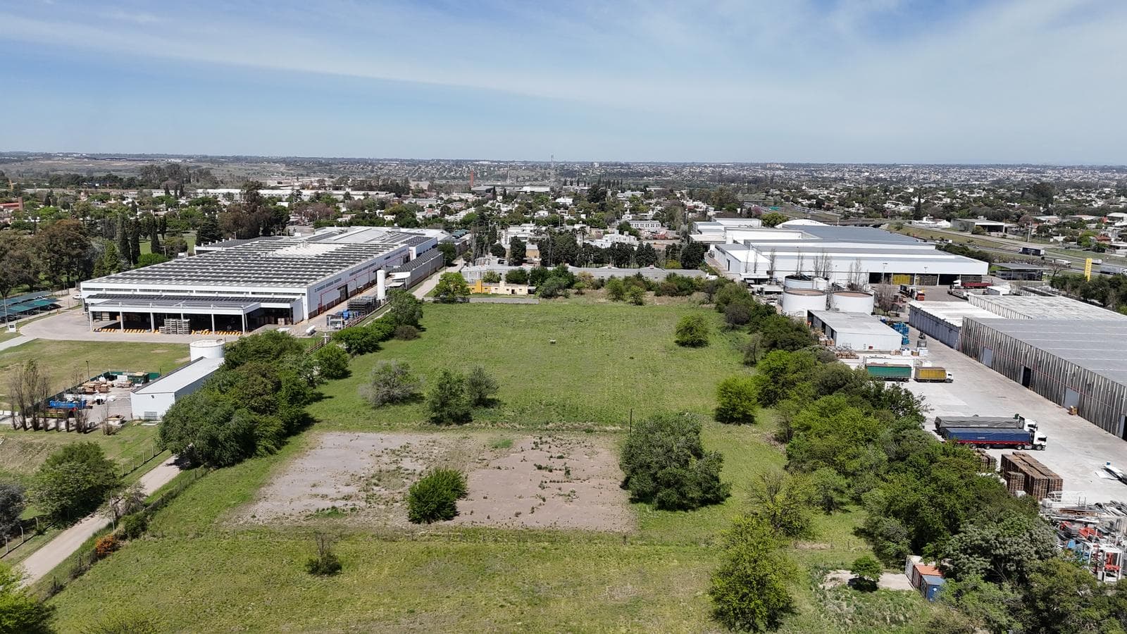 Lote en venta de 24.000 m2 en zona Industrial Patron IVa