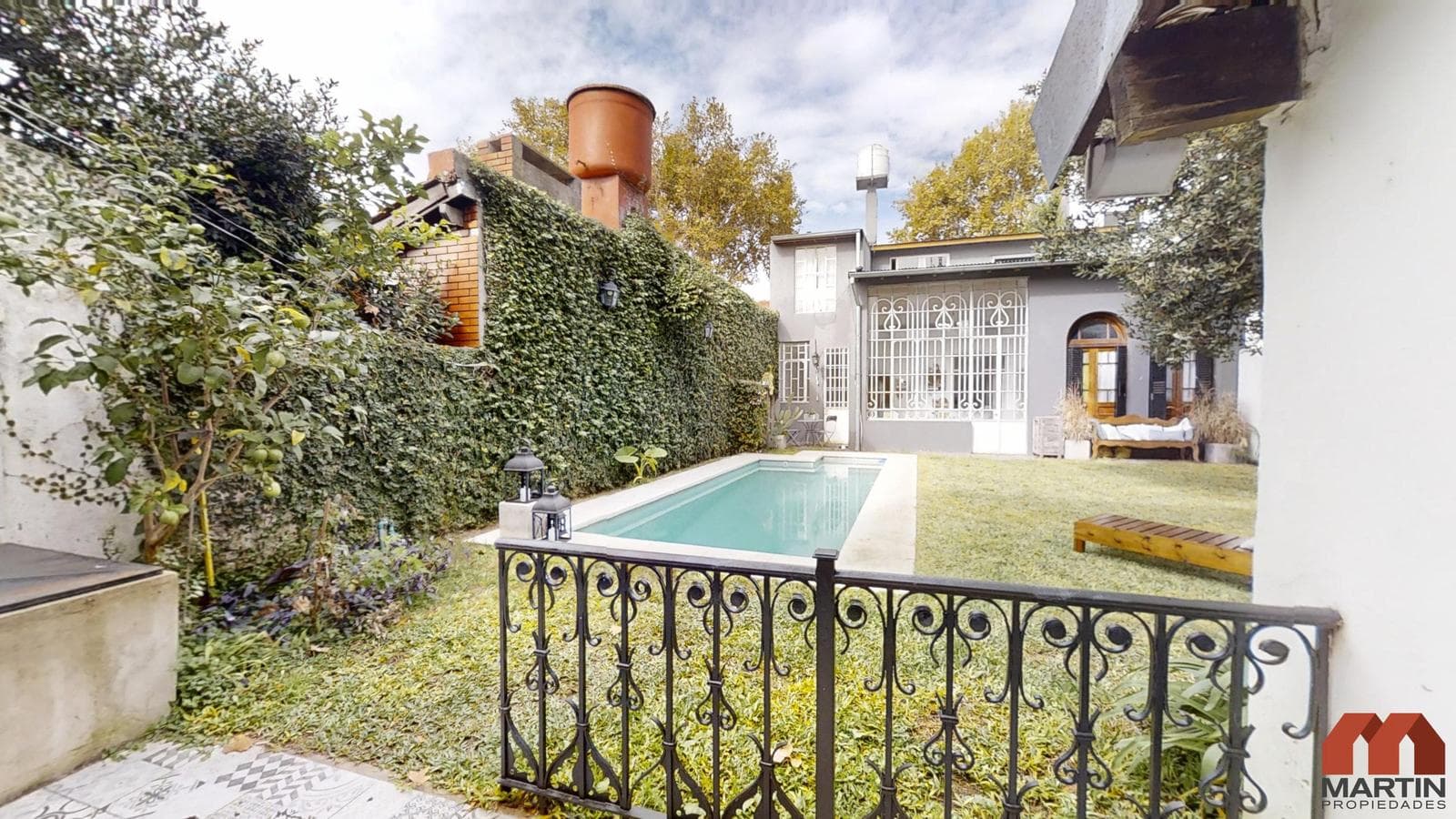 Casa en Venta de 6 Ambientes en Martinez con Jardín y Pileta