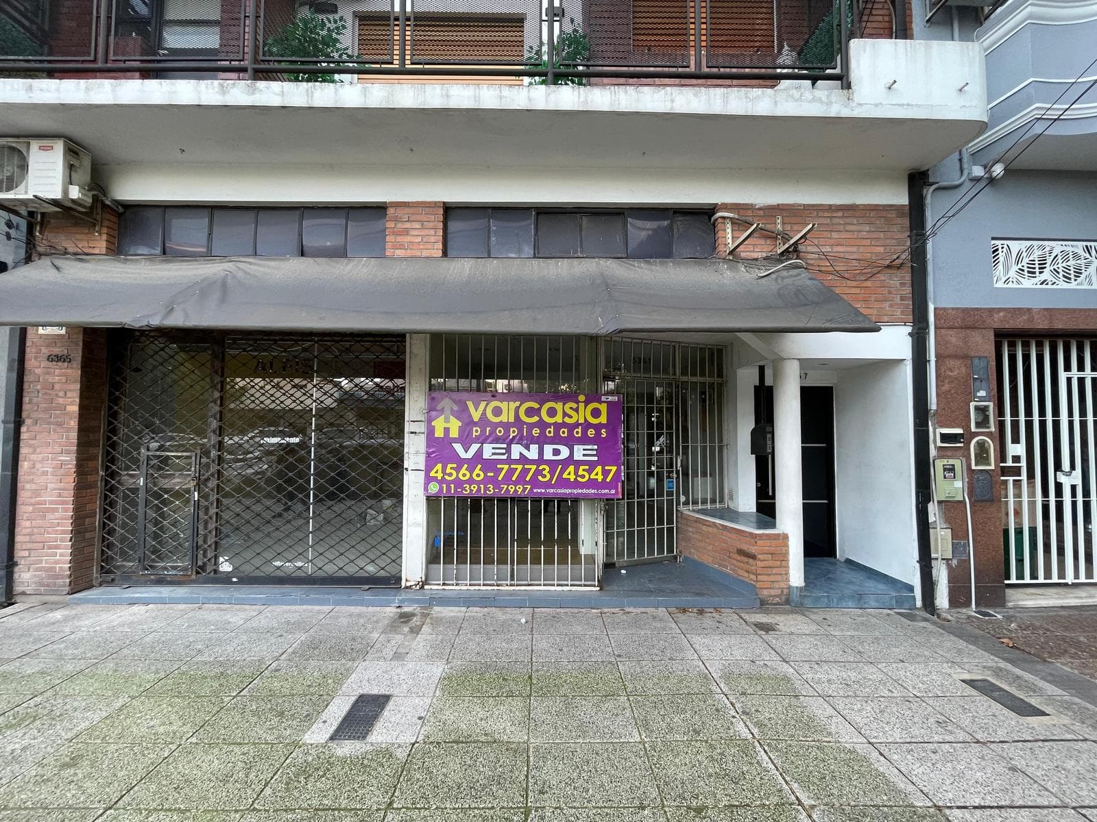 Local en Versalles