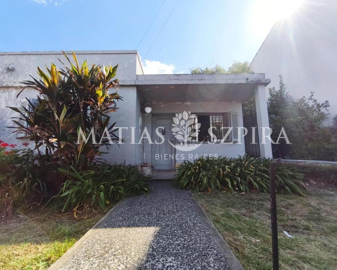 Venta casa 3 amb Castelar Norte Apta Credito
