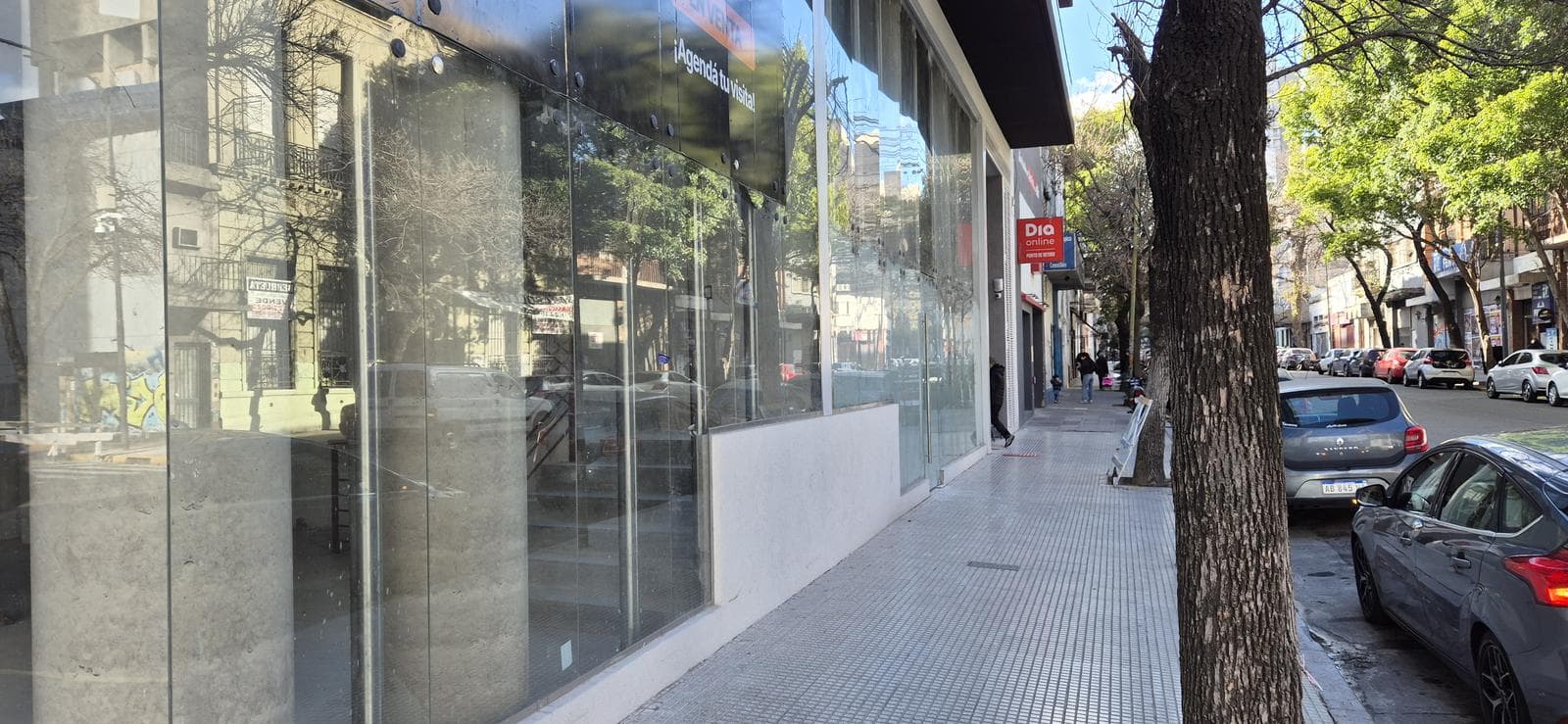 LOCALES COMERCIALES