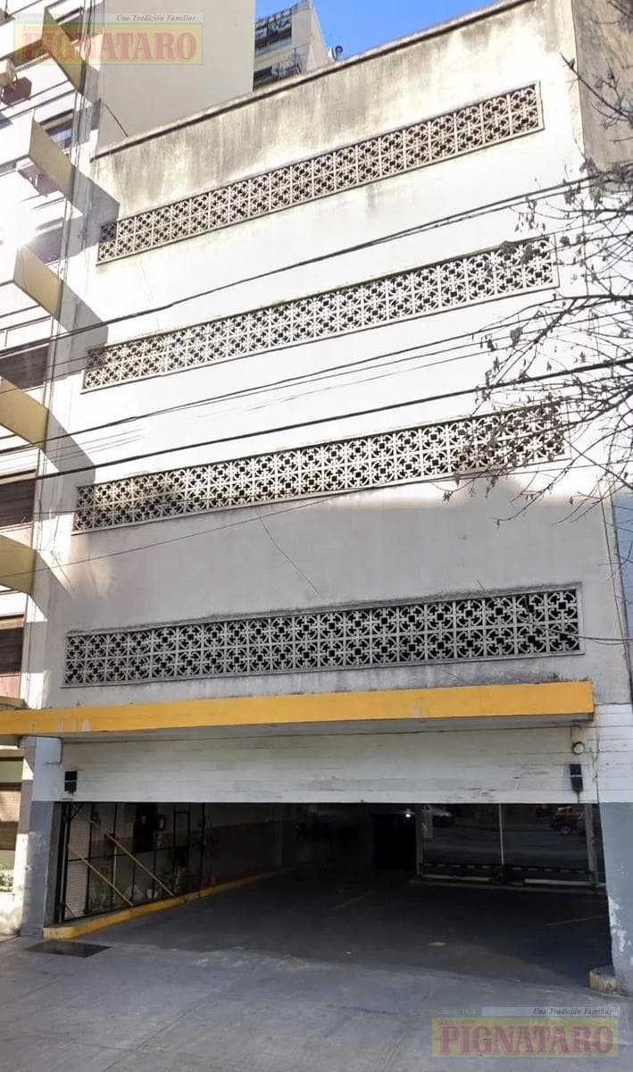 Cochera en Almagro