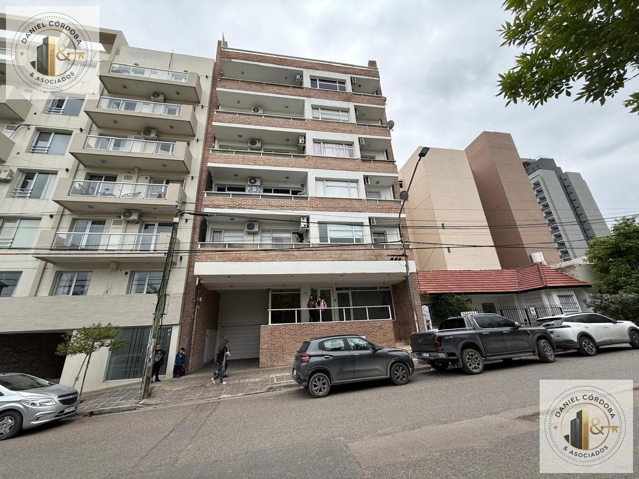 Vendo departamento 2 dormitorios apto profesional con baulera en Neuquén Capital
