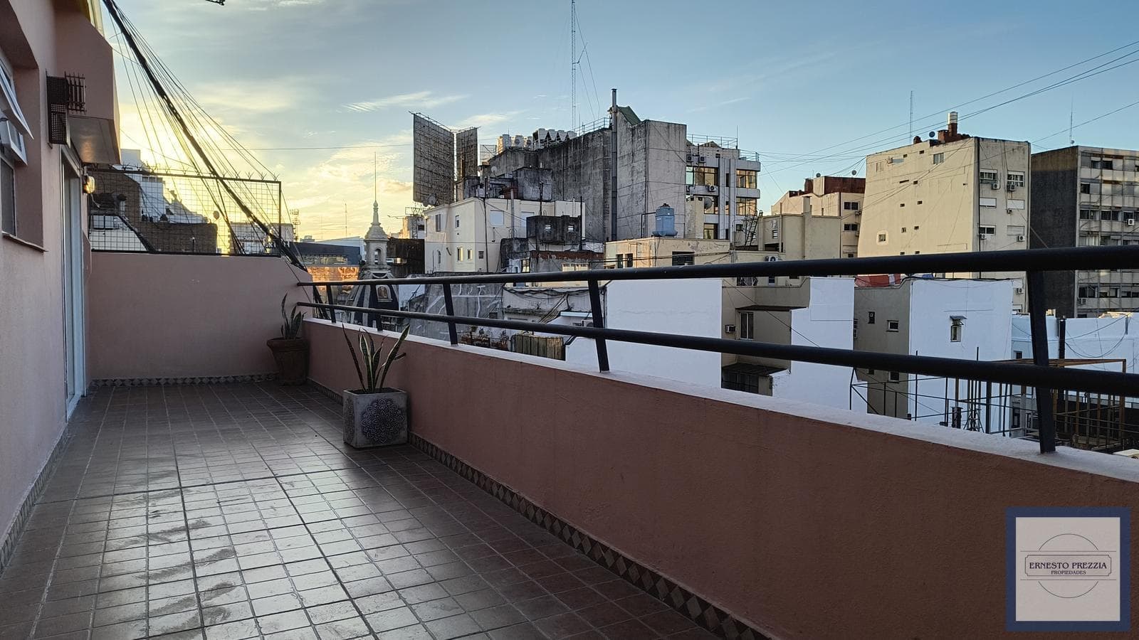 OFICINA | 2 AMBIENTES | RECICLADA | TERRAZA PRIVADA | 10° PISO | RETIRO