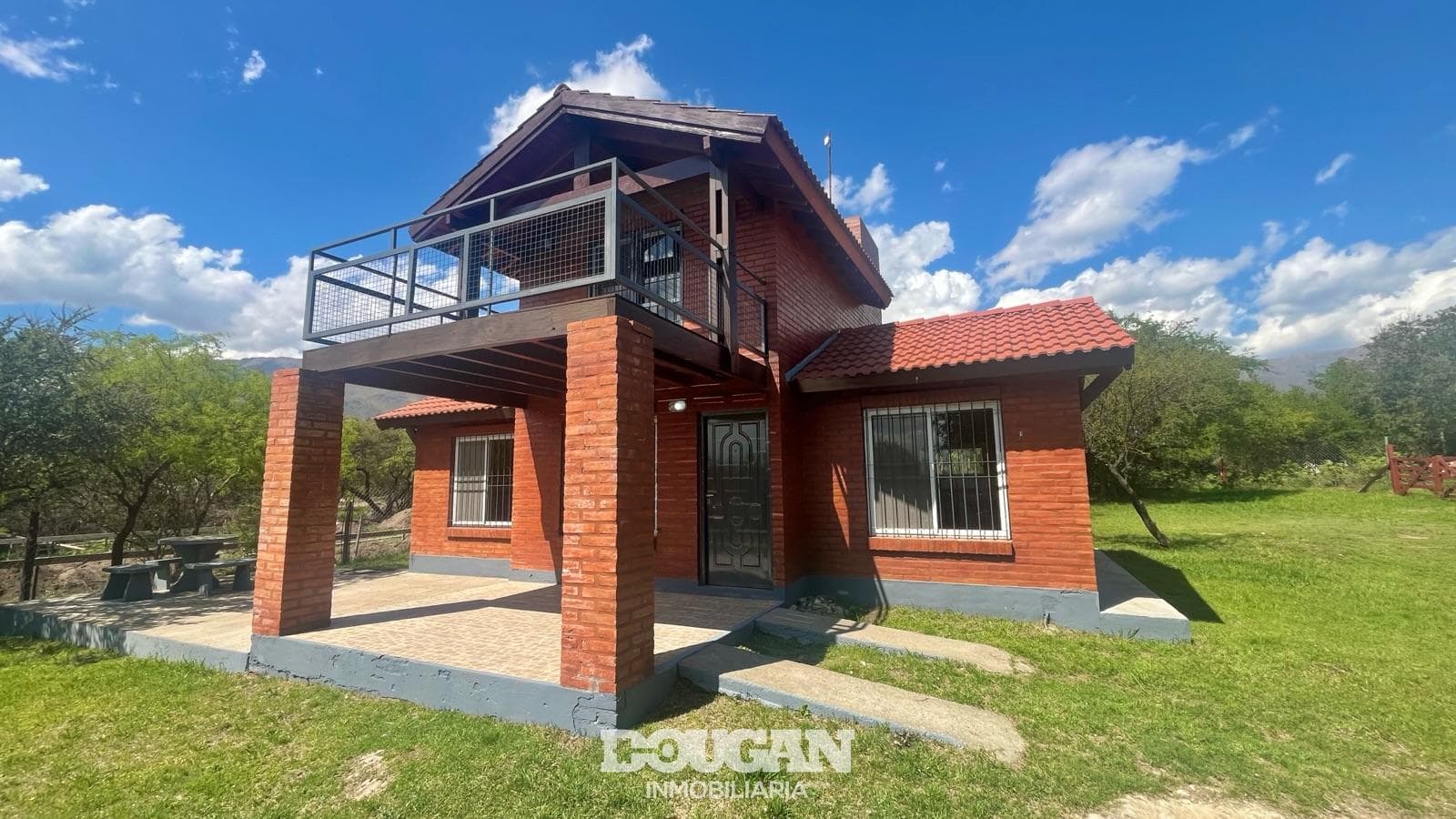 Casa con Parque y Vista a las Sierras - Excelente Ubicación - Merlo San Luis