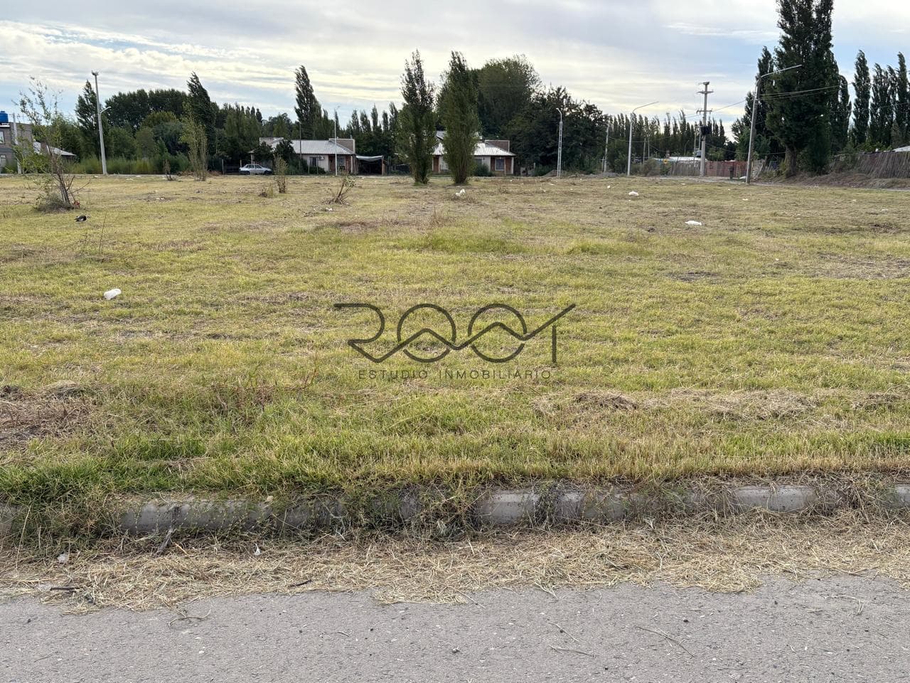En Venta | Terreno Apto Comercial y Residencial de 360 m2 | Loteo Los Cedros III, Plottier