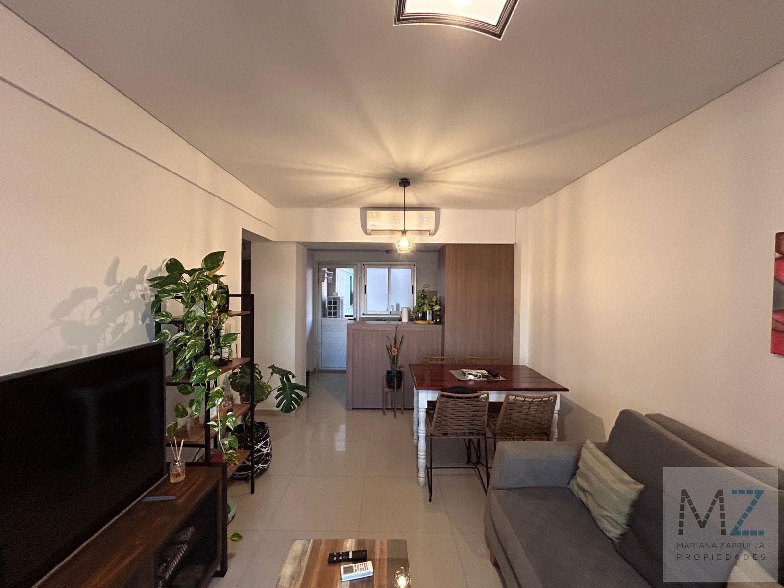 ALQUILER 3 AMBIENTES | DOBLE BALCÓN | COCHERA | A METROS AV. 14 Y AV. MITRE | BERAZATEGUI CENTRO