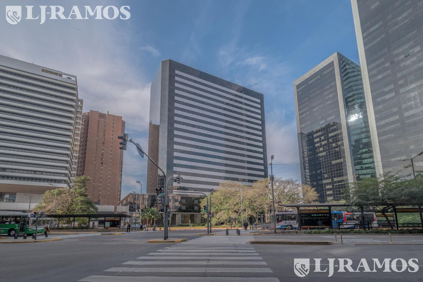 OFICINAS AAA EN ALQUILER EN CATALINAS