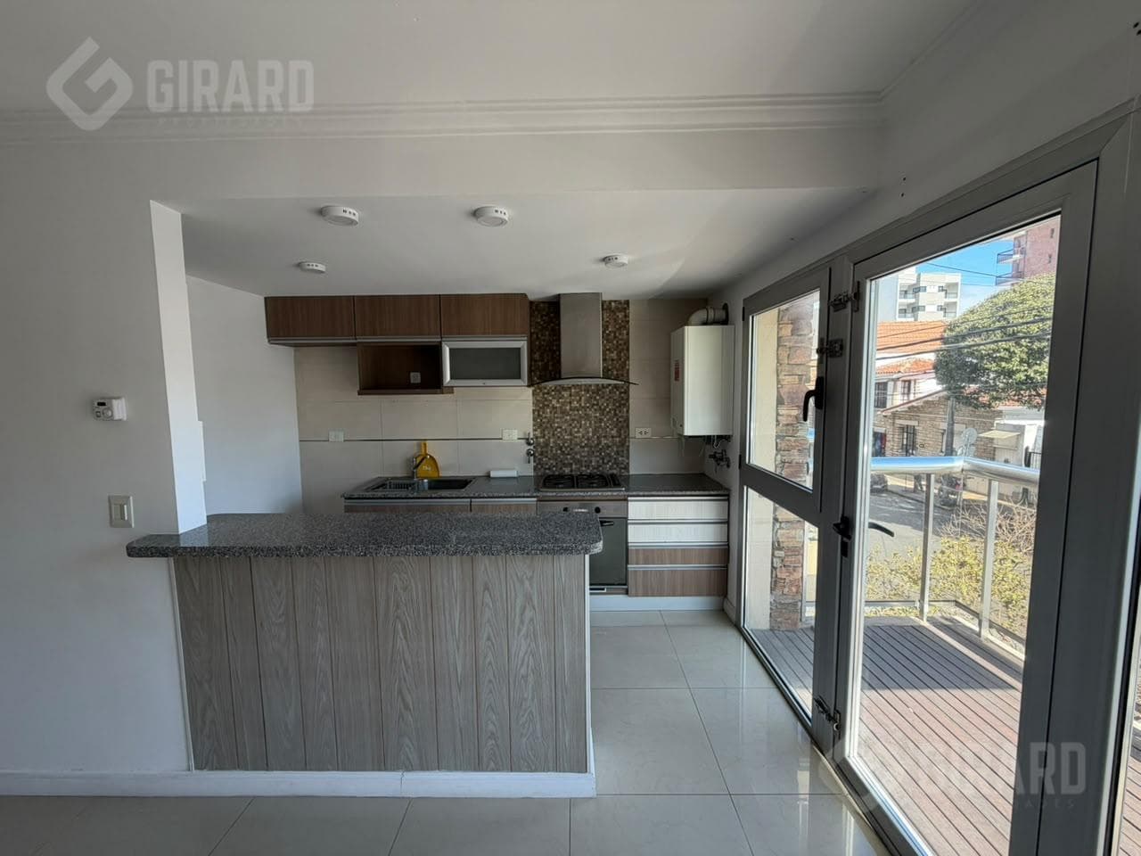 Departamento 2 Ambientes al frente - Plaza Mitre