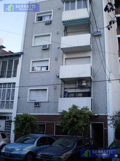 Departamento 2 ambientes en venta en Avellaneda
