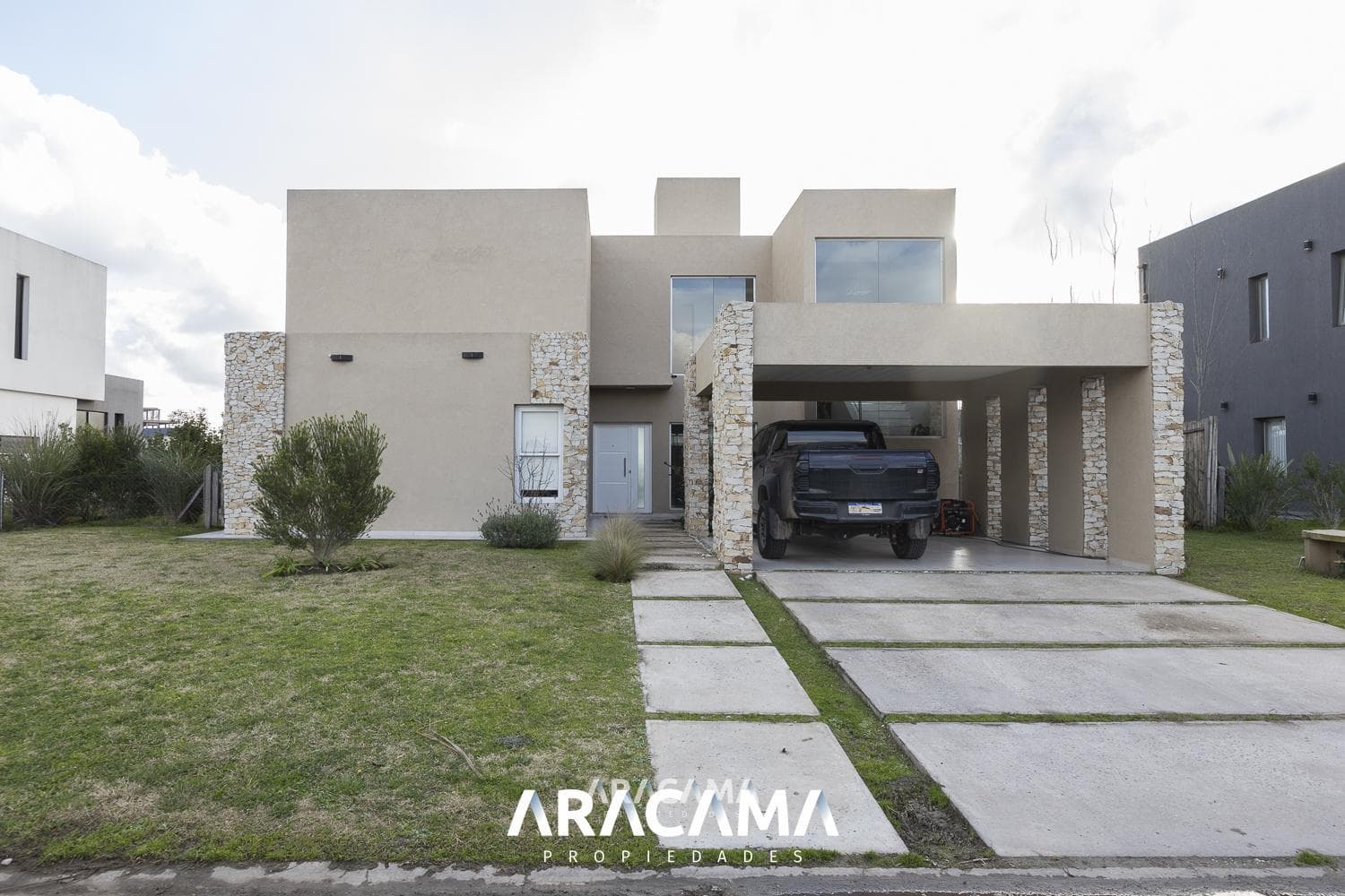 Casa en Alquiler en Lagos de Canning
