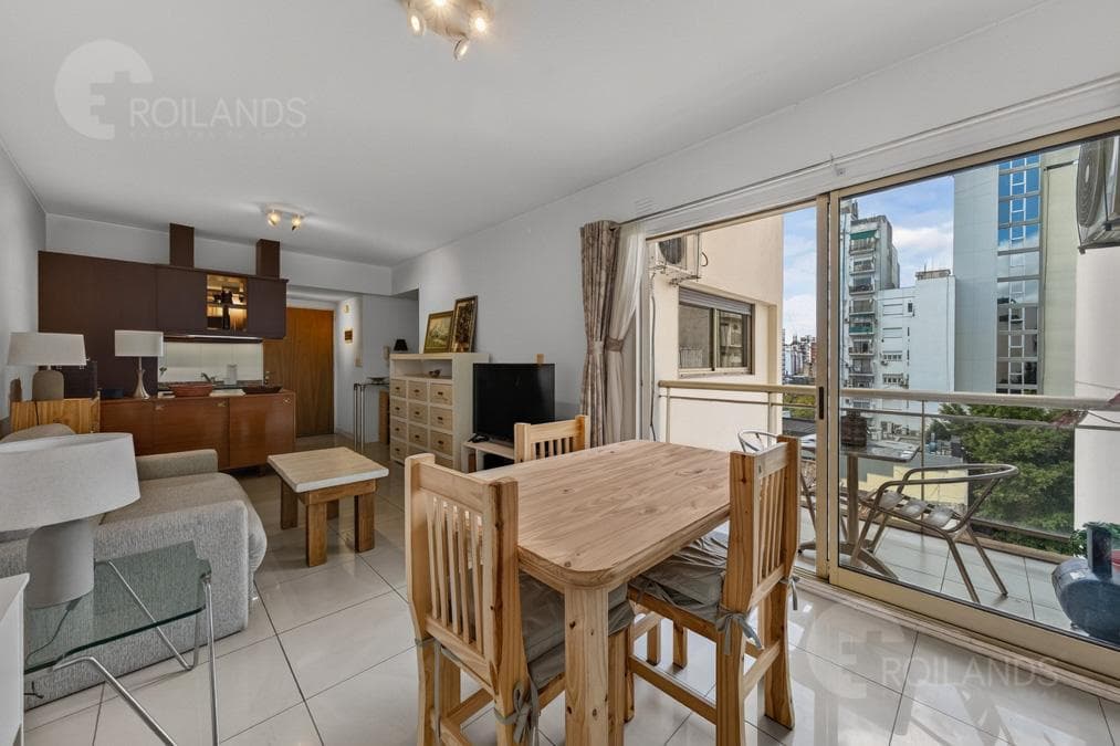 En venta 2 ambientes con balcón Monserrat