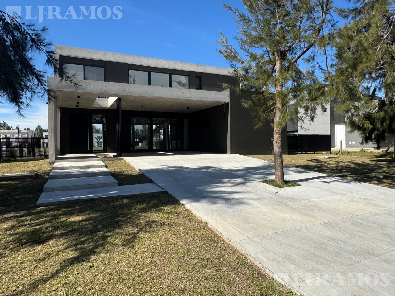 Terreno a la laguna con amarra en venta en el Naudir, Escobar