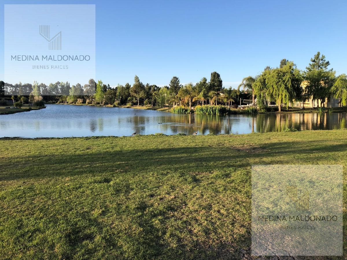 LOTE EN VENTA A LA LAGUNA - POSADA DE LOS LAGOS